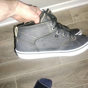 Globe Mid-top Skate Shoes - 10.5